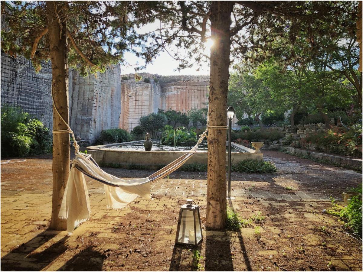 法维尼亚纳Giardino Dell'Impossibile Di Antonino Campo公寓 外观 照片