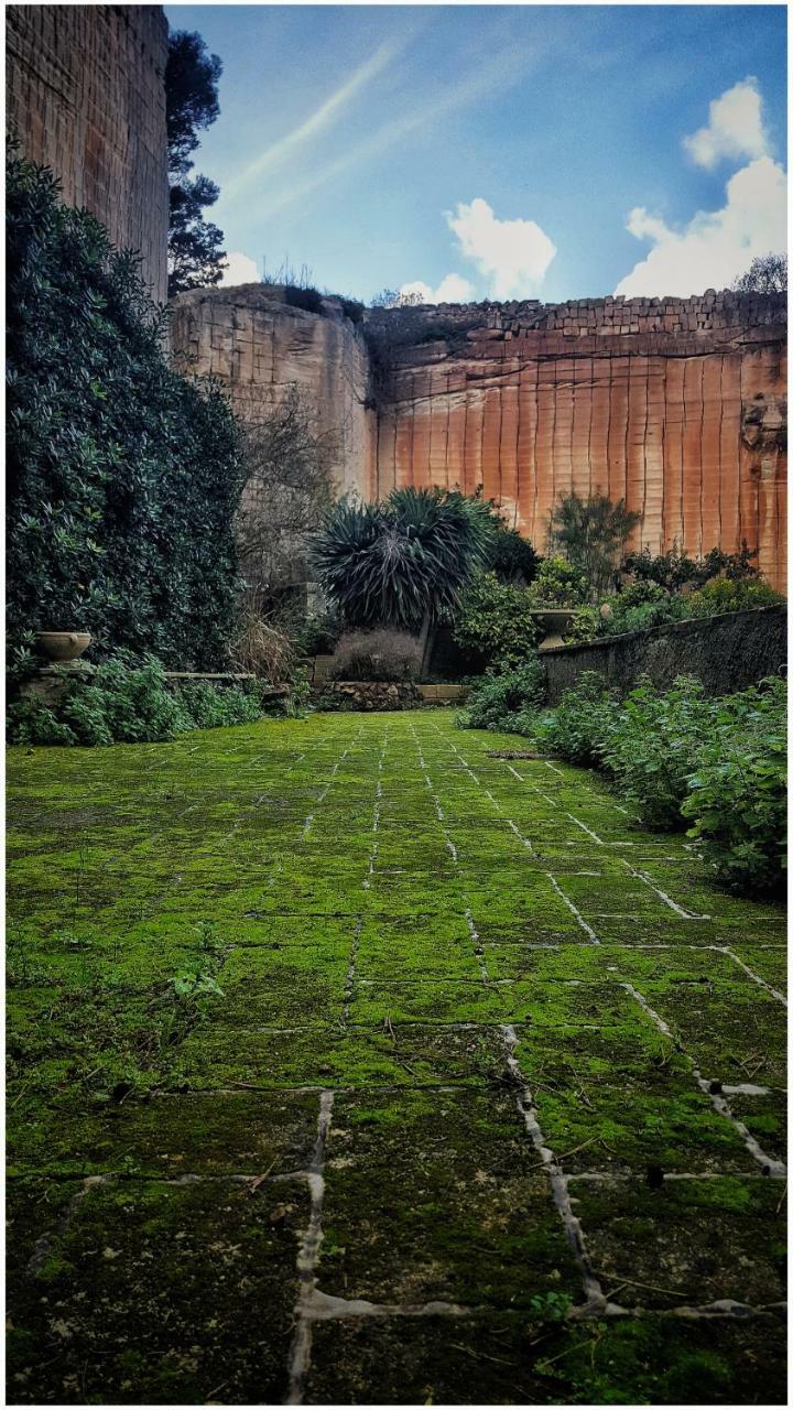 法维尼亚纳Giardino Dell'Impossibile Di Antonino Campo公寓 外观 照片